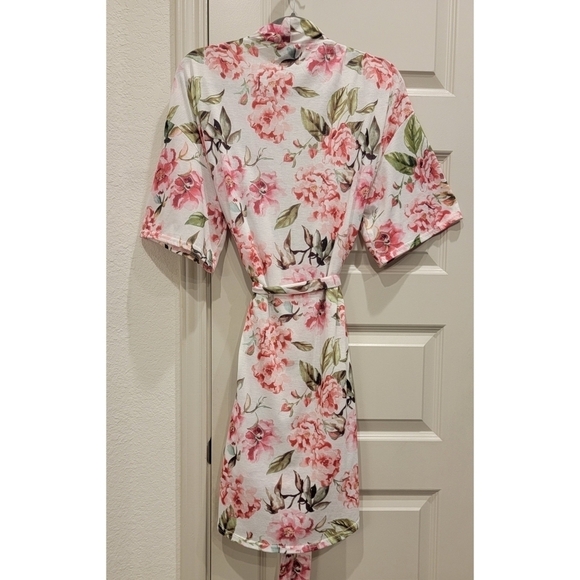 Show Me Your Mumu Brie Robe - Picture 2 of 10